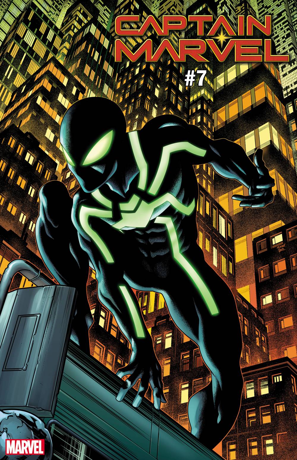 CAPTAIN MARVEL #7 MCKONE SPIDER-MAN SYMBIOTE SUIT VAR