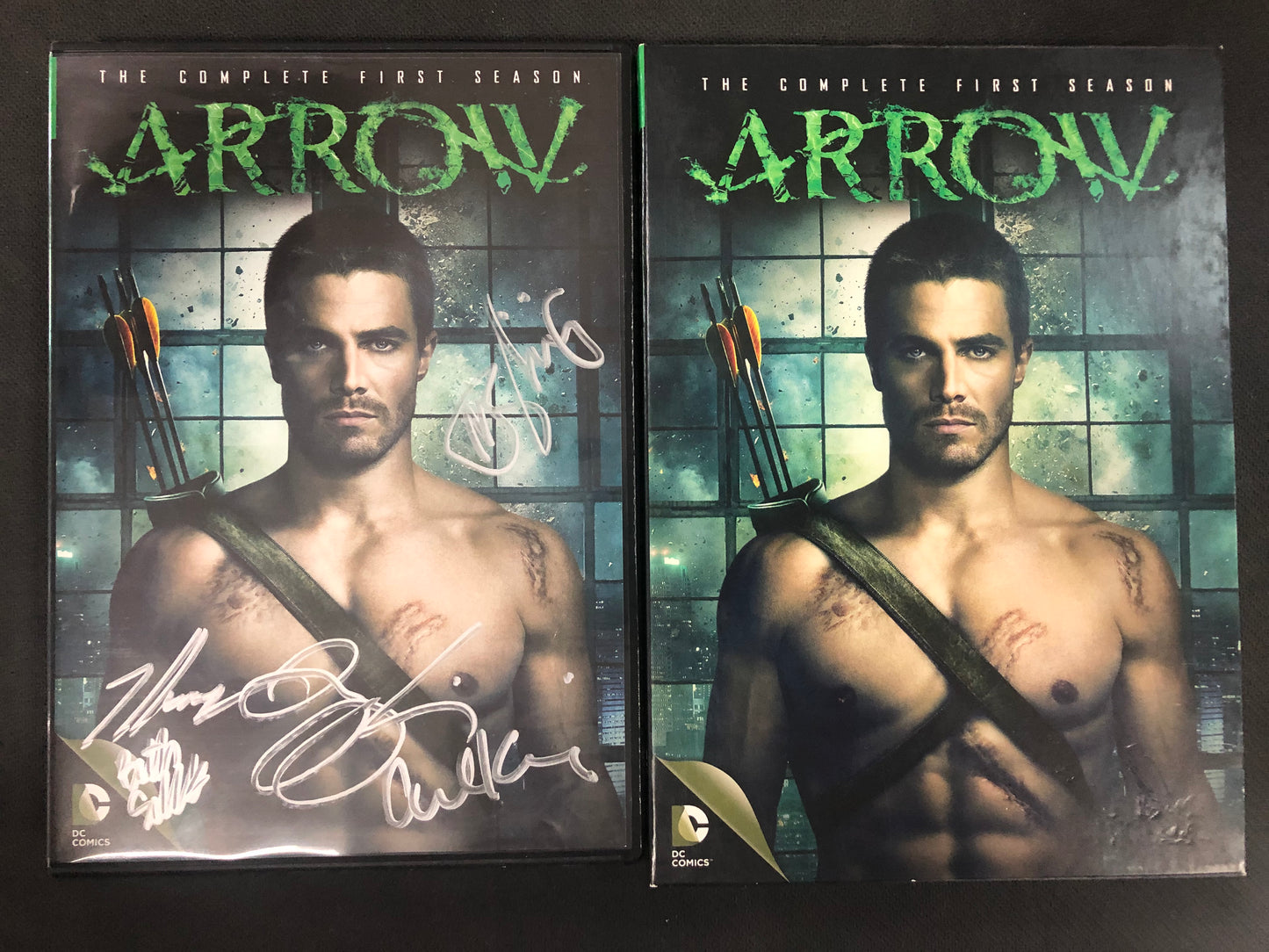 Arrow The Complete First Season *SIGNED*