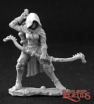 Reaper Miniatures - CALLIE, FEMALE ROGUE WITH BOW - 03255