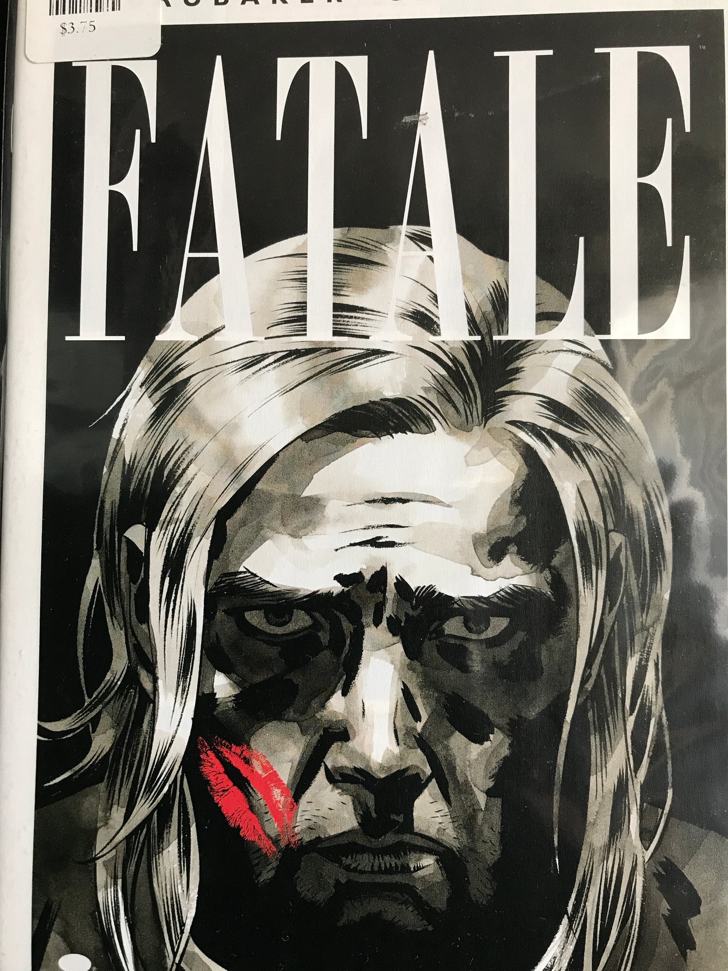 Fatale (2012 Image) #16