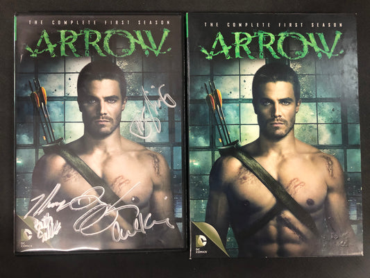 Arrow The Complete First Season *SIGNED*